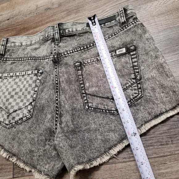 C2 Vans Womens Gray Heather High Waisted Flat Front Denim Cut Off Shorts Size 9 - Picture 6 of 6